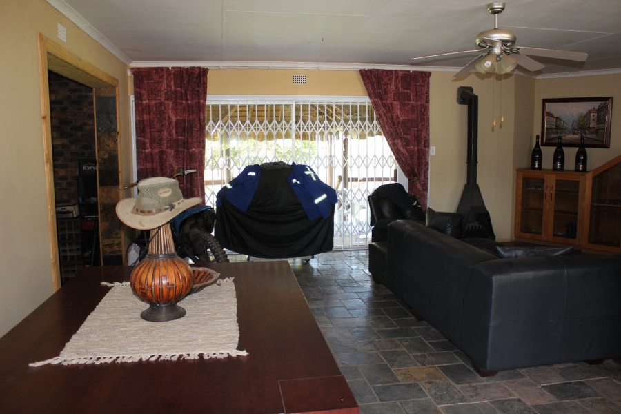 5 Bedroom Property for Sale in Deneysville Free State
